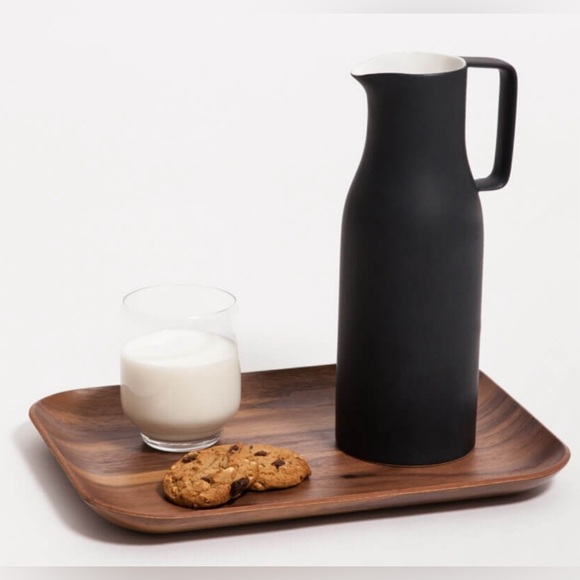 Matte black “milk jug” NWT - Picture 2 of 11
